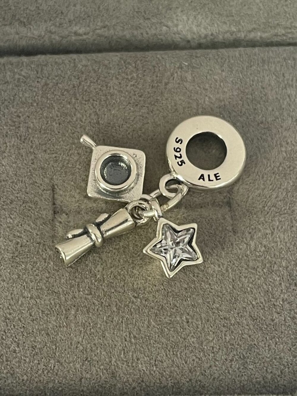 Pandora Graduation Triple Dangle Charm - Picture 2 of 4